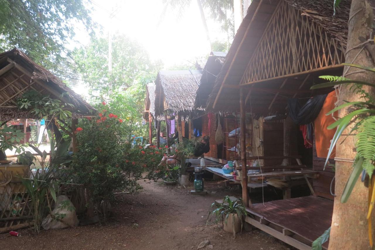 Easy Huts Otel Ko Lanta Dış mekan fotoğraf