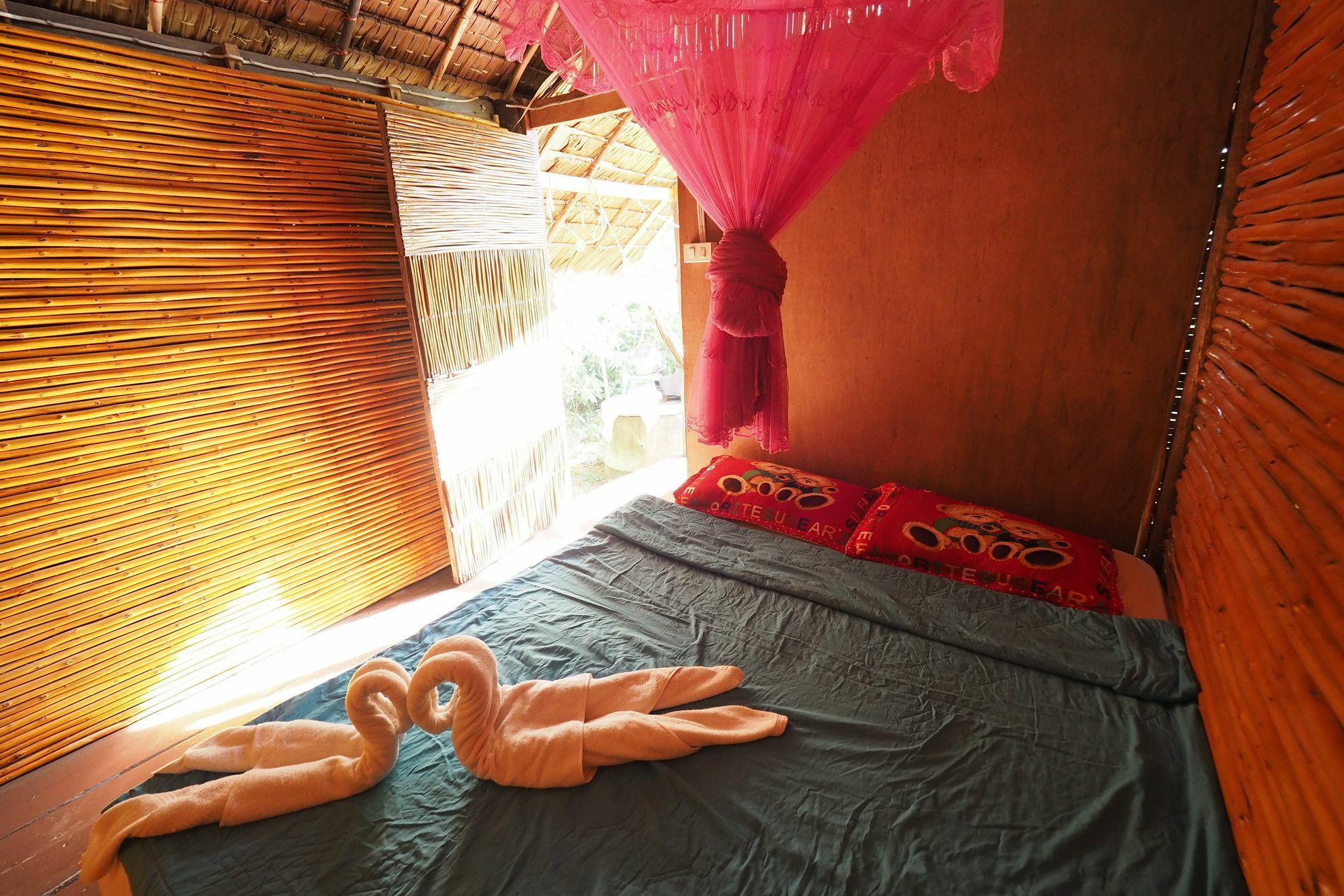 Easy Huts Otel Ko Lanta Dış mekan fotoğraf